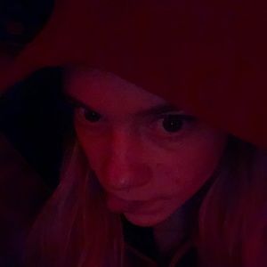 Meet your Posher, Em